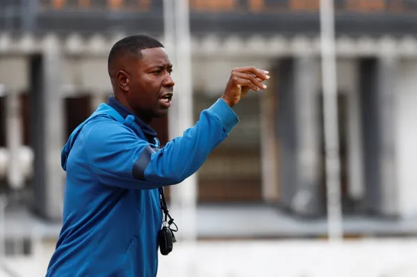 Los jugadores del "Nacho" llegaban con el estómago vacío a entrenar