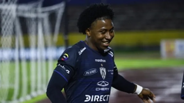 Los rayados del Valle le metieron 3 al "bombillo"