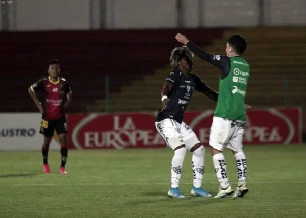 Los rayados del Valle vencieron 3 tantos a 1 al Deportivo cuenca en condición de visitante