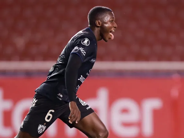 Los "red devils", aceleran las negociaciones por "Moi"