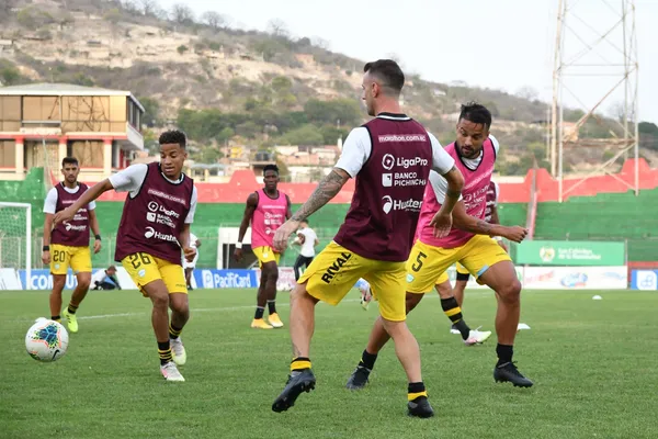 "Los Toreros" lograron la victoria en una cancha difícil