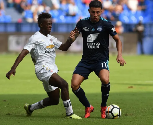 Los tres equipos grandes del Ecuador tienen jugadores que no devengan su sueldo