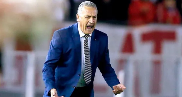 Luego del partido contra Venezuela, Gustavo Alfaro fue el centro de las críticas no solo de los aficionados sino de la prensa