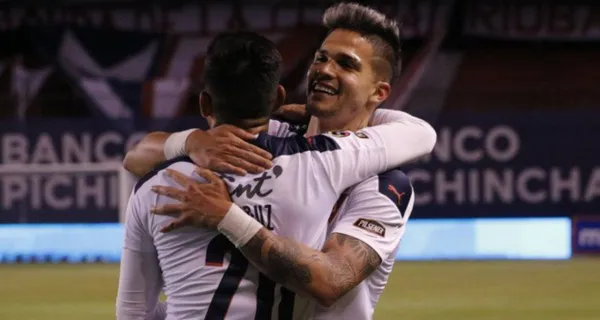 Luis Amarilla despertó el interés desde la MLS según información desde Argentina. Sin embargo Liga de Quito tiene la internción de poder comprar su pase el cual Vélez pidió 2 millones de dólares por el 50% ¿A quiénes debe vender?