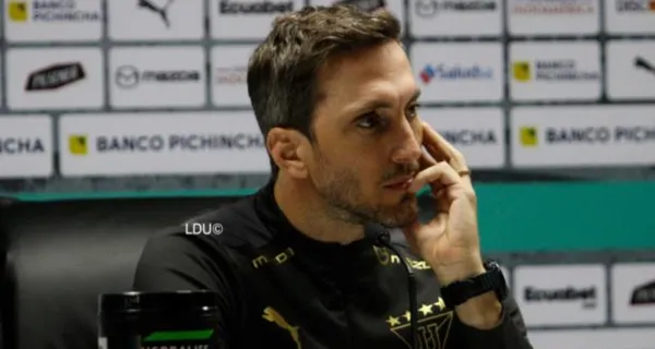 Luis Zubeldía deberá poner las barbas en remojo, tras el amargo empate de Liga de Quito ante Aucas