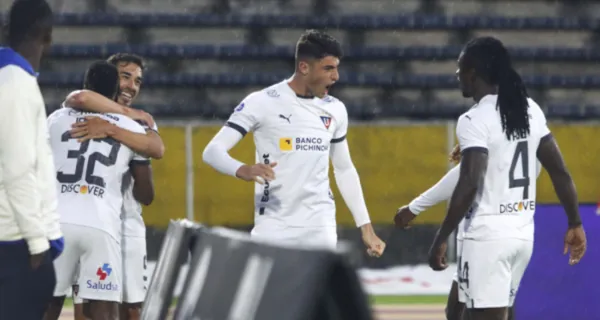 Luis Zubeldía no sabía como usar a este jugador y ahora le está resolviendo el partido