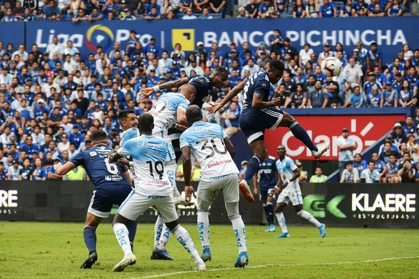 Macará logró dar vuelta al marcador en Guayaquil ante el Bombillo