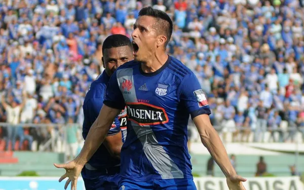 Marcos Mondaini en otra faceta del fútbol