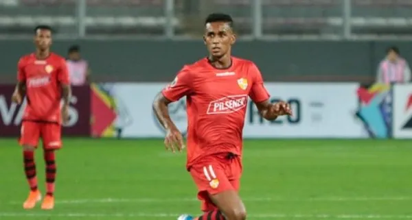 Martínez fue reemplazado pues sintió molestias