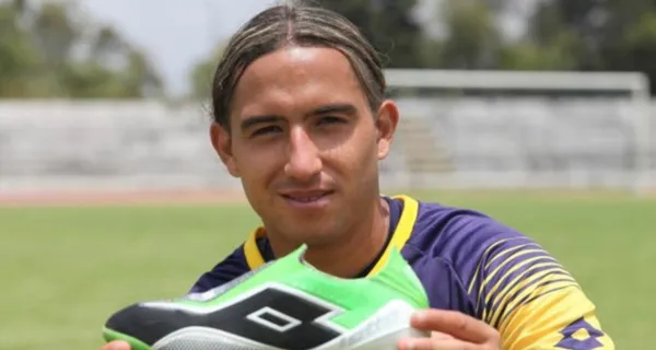 Marwin Pita fue uno de los jugadores mejores pagados de El Nacional y el fútbol ecuatoriano. Ahora ayuda a promocionar un negocio de hamburguesas