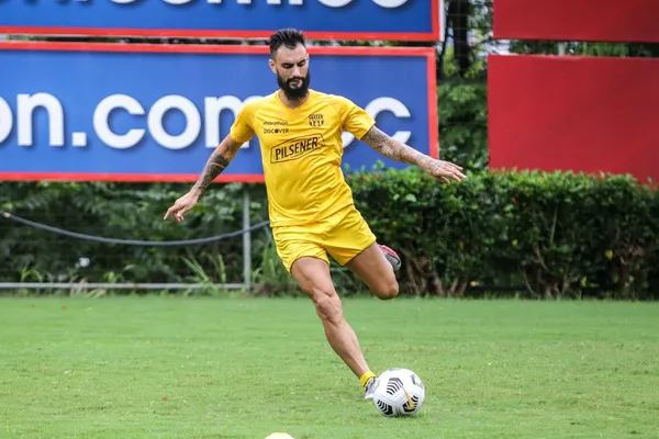 Mastriani no pasa por su mejor momento y se rumoraba que el ídolo está bajo la mira de Jonatan Bauman