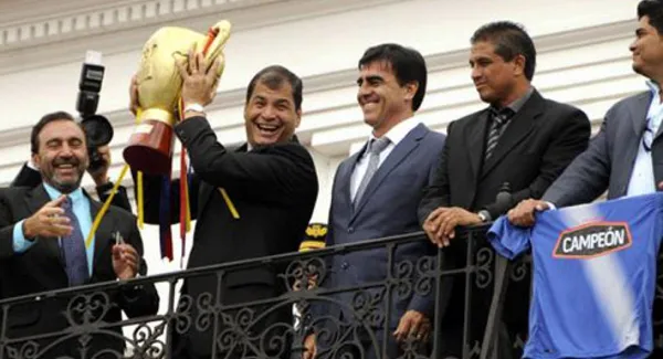 Matías Almeyda fue por un día el DT de Ecuador, pero una llamada presidencial lo cambió todo