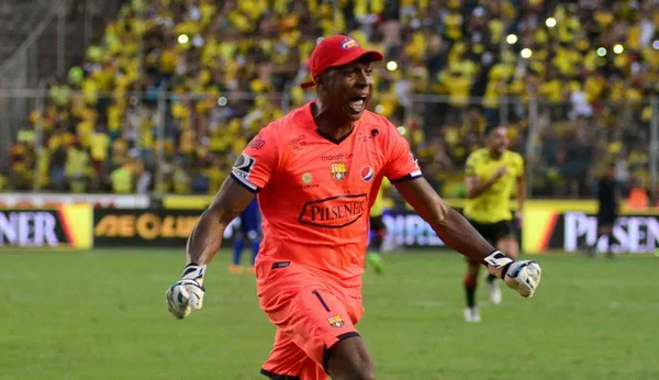 Máximo Banguera acordó su renovación de contrato hasta la temporada 2021, según anunció el propio Barcelona SC