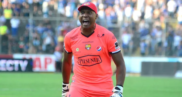 Máximo Banguera volverá a Barcelona SC pero no como jugador