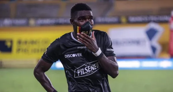 Michael Carcelén hace partido tras buen partido, pese a ello no es titular indiscutible. Mira lo que le falta según Fabián Bustos, el entrenador