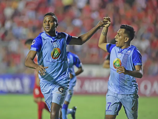 Michael Estrada no seguirá en Macará y quien lo representa podría hacer que juegue en el Viejo Continente