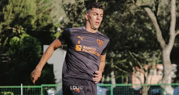 Michael Hoyos tiene un revancha luego que en Barcelona SC lo hicieron jugar en otra posición. En Liga de Quito inició sus prácticas