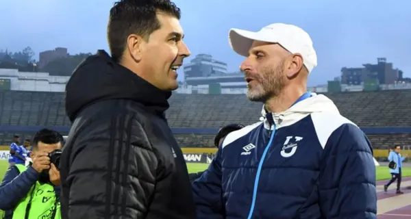 Miguel Rondelli logró ganarse el camerino de Emelec con lo que hizo, cosa que Rescalvo no lo consiguió