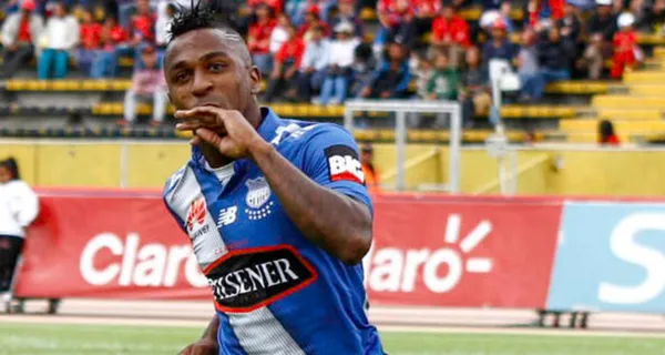 Miller Bolaños no pudo cumplir toda la prática de Emelec y mira cuál fue a razón