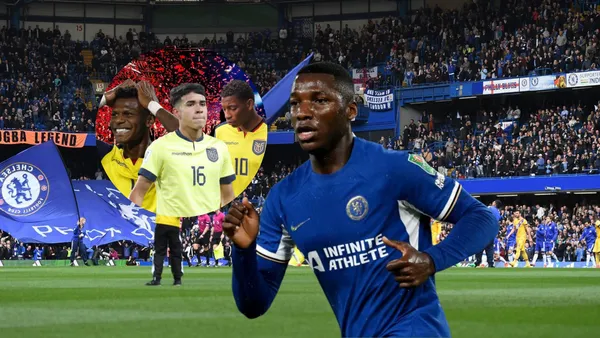 Moisés Caicedo con la camiseta de Chelsea, junto a Robert Arboledam Kendry Páez y Gonzalo Plata