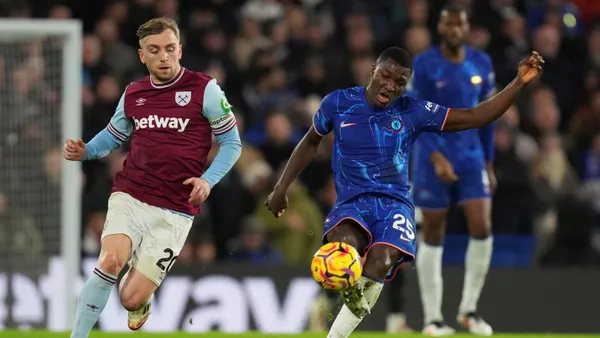 Moisés Caicedo contra West Ham / Foto tomada de: API