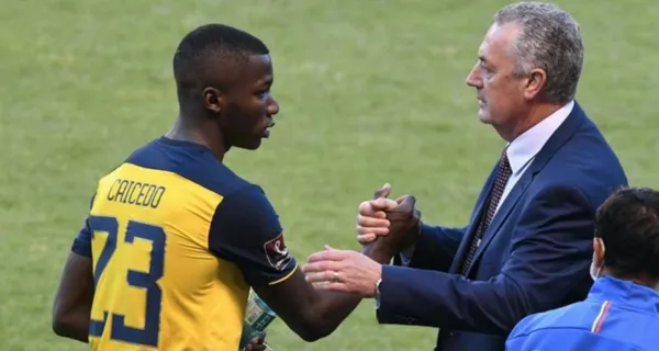 Moisés Caicedo entró motivado ante Chile y recuperó su memoria futbolística que favoreció a la Selección Ecuatoriana, porque es un talento que no se puede desperdiciar