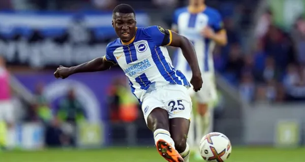 Moisés Caicedo es pretendido por el Arsenal y el Brighton no quiere que se vaya