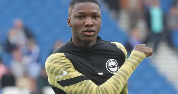 Moisés Caicedo está pasando sus días de vacaciones en Ecuador pero Brighton ya anhela tenerlo nuevamente entre sus filas