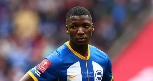 Moisés Caicedo fue suplente y así salió luego de la goleada de Brighton