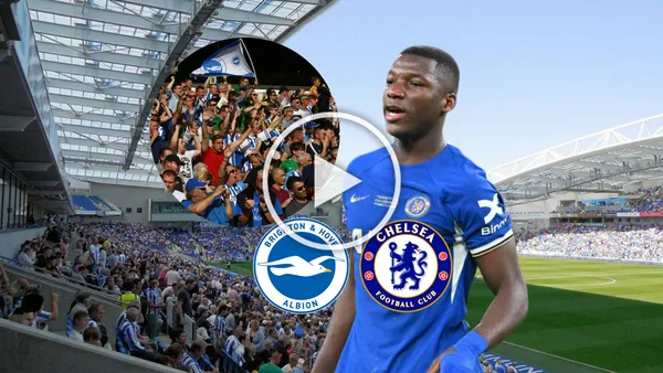 Moisés Caicedo, hinchada del Brighton, escudos Chelsea y Brighton. Foto tomada de: Be Soccer/ Tension Control Bolts