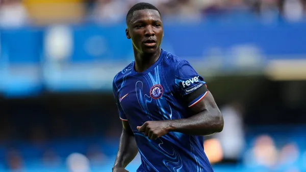 Moisés Caicedo jugador ecuatoriano
