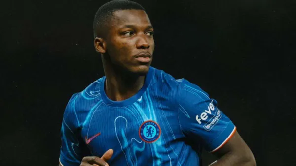 Moisés Caicedo jugador ecuatoriano