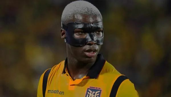 Moisés Caicedo jugador ecuatoriano