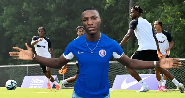 Moisés Caicedo quiere silenciar a sus críticos