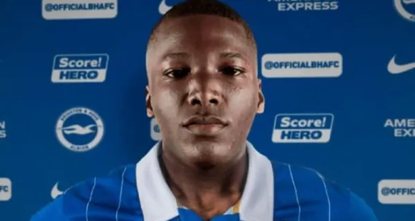Moisés Caicedo seguramente se arrepiente que lo llevaran a la Premier League ya que en el Birghton le dieron un nuevo golpe bajo