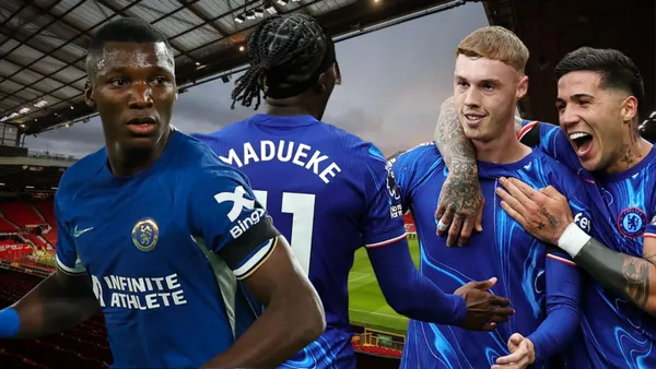 Moisés Caicedo y jugadores del Chelsea (Foto tomada de: Old Trafford/90 Min/Chelsea)