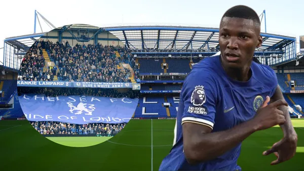 Moisés Caicedo y los hinchas del Chelsea en Stamford Bridge (Foto tomada de: The Sun/Chelsea/CFC)
