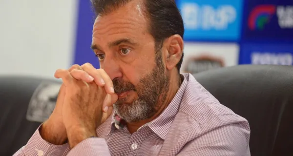 Nassib Neme no se libró del COE Nacional y le dieron donde más le duele