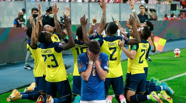 No es la baja de Acerbi, la 'Tri' y una gran noticia con miras al duelo ante la 'Nazionale'. FOTO: CNN en Español