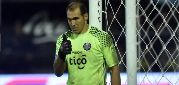 Olimpia de Paraguay tiene baja sensible para el partido contra LDU