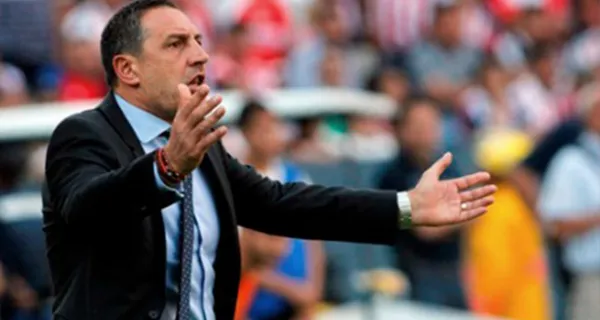 Pablo Marini acudió a rueda de prensa luego de la eliminación en Copa Sudamericana y además de explicar que están amargados y dolidos justificó que hayan perdido por un penal