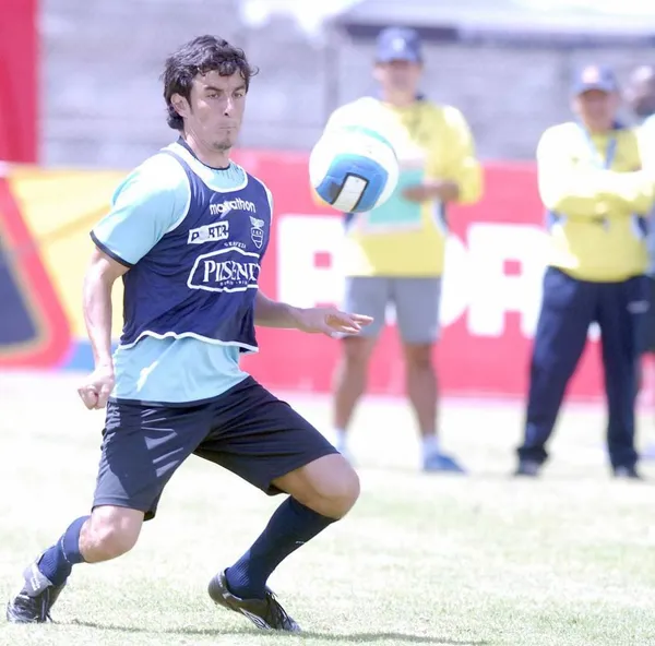 Pablo Palacios admitió que tuvo que dar dinero