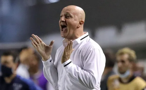 Pablo Repetto se compromete con los hinchas