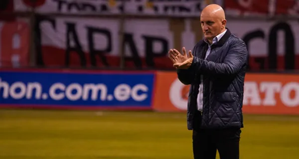 Pablo Repetto no seguirá siendo el entrenador de Liga de Quito y están esperando por su reemplazo. Mira quién le puso en la historia grande del club