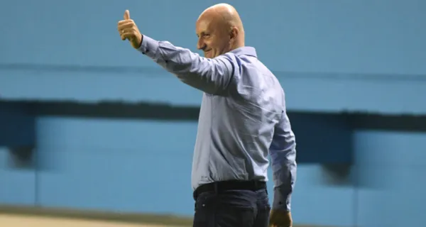 Pablo Repetto no tiene intenciones de retirarse como entrenador de Liga de Quito y sorprendió con sus intenciones para cambiar la imagen que tienen de él