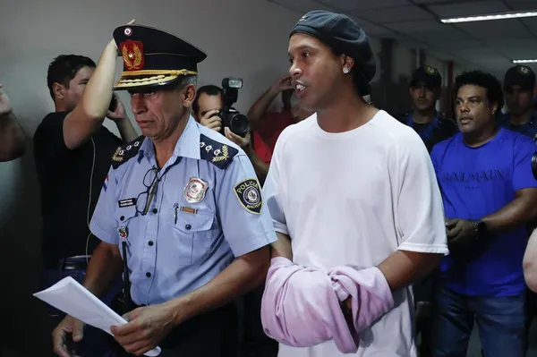 Para evitar la prisión en Paraguay