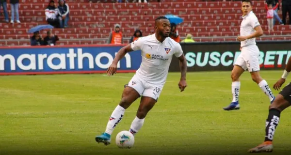 Pedro Pablo Perlaza regresó a la que fue su casa en las divisiones formativas de Liga de Quito y mira el número que tenía en aquella época, de un histórico