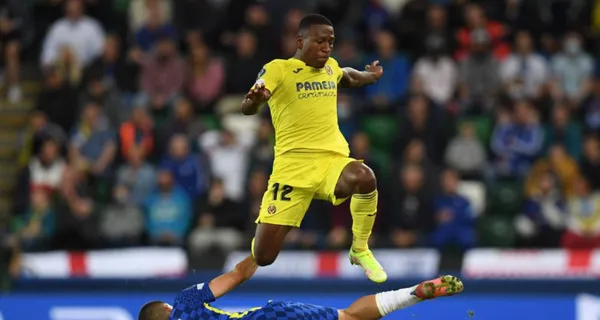 Pervis Estupiñán estuvo presente en el cotejo de Supercopa Europea, y no pudo descifrarlo Kai Havertz del Chelsea. Mira lo que hizo el ecuatoriano