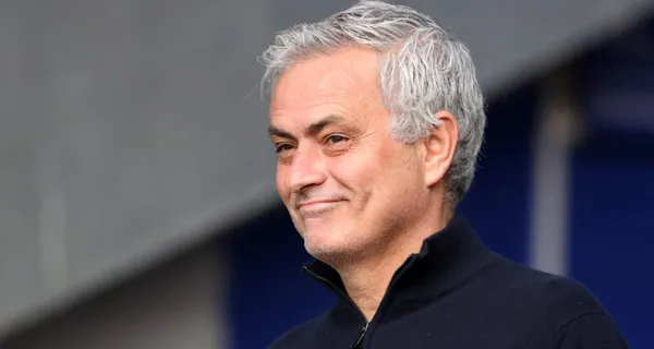 Pervis Estupiñán hizo un gran partido en la Supercopa de Europa y José Mourinho busca un lateral por izquierda. ¿Cuánto deberían pagar para sacarlo de Villarreal?