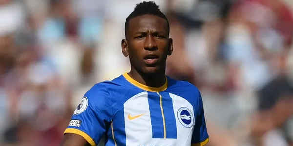 Pervis Estupiñán tendrá un partido importante en el debut de la Europa League con el Brighton, mira si arrancará desde el minuto 1 o no